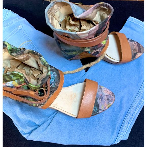 VINTAGE Redesigned Fabric Collage Wedges - Picture 4 of 12